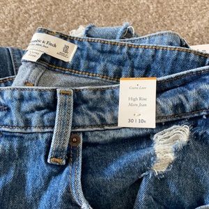 Abercrombie Curve Love High Rise Mom Jeans